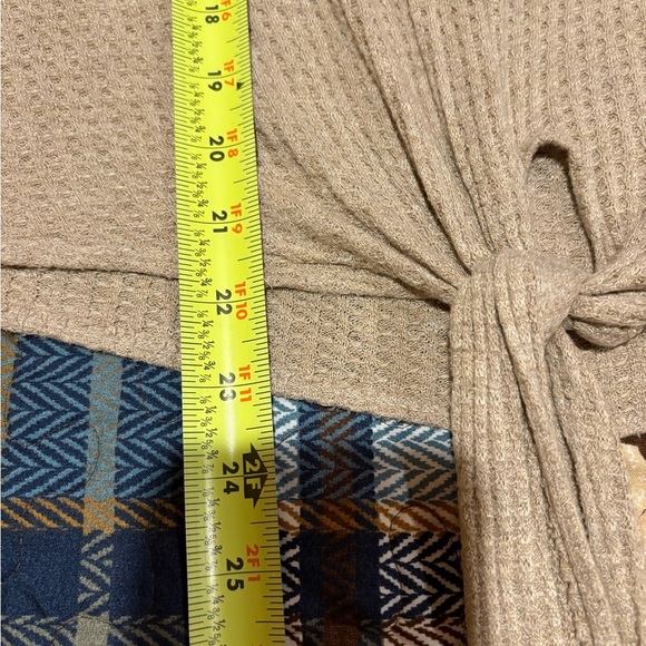 Blue Pepper long-sleeved beige waffle-knit shirt patterned sleeves tie at hem LG - Picture 6 of 9